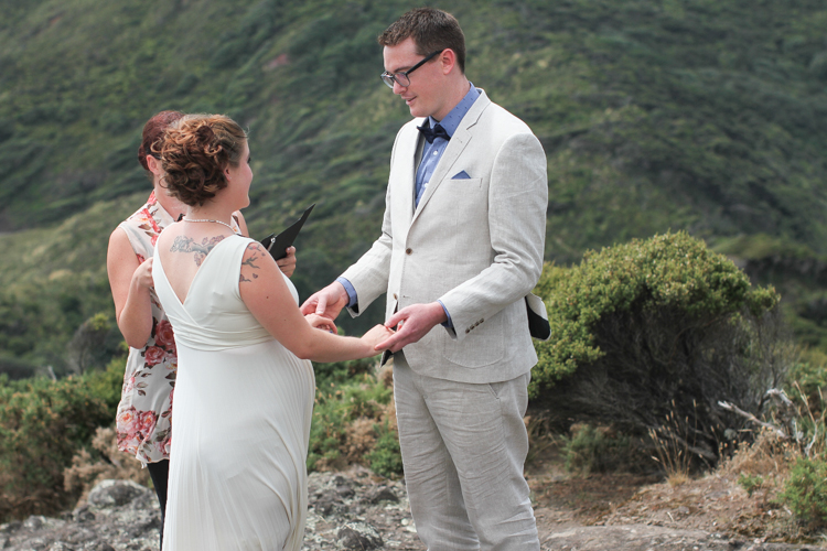 Anawhata_beach_wedding-109