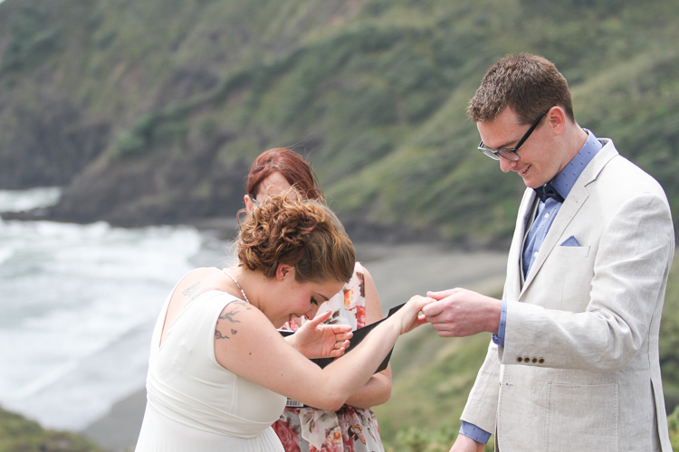 Anawhata_beach_wedding-87